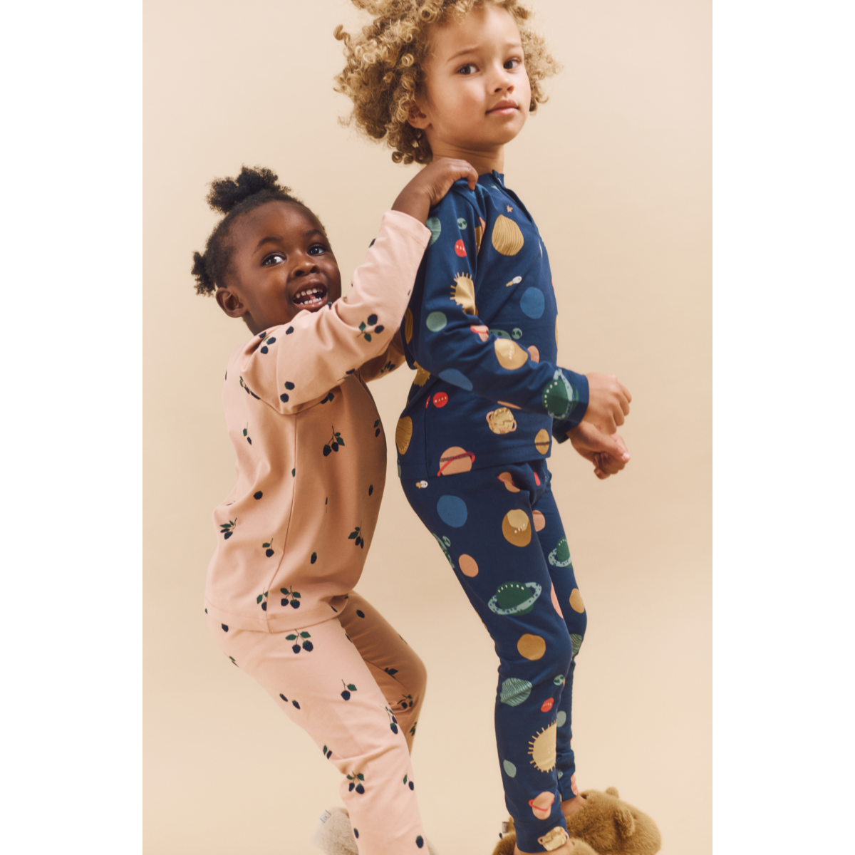 LIEWOOD WILHELM Mønstret Pyjamas - Universe / Classic navy - Pyjamassæt