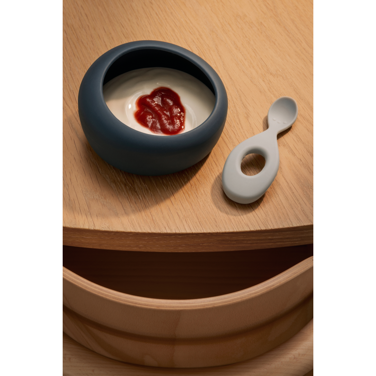 LIEWOOD SPARIA Skål med ske - Whale blue / Dove blue - Skål