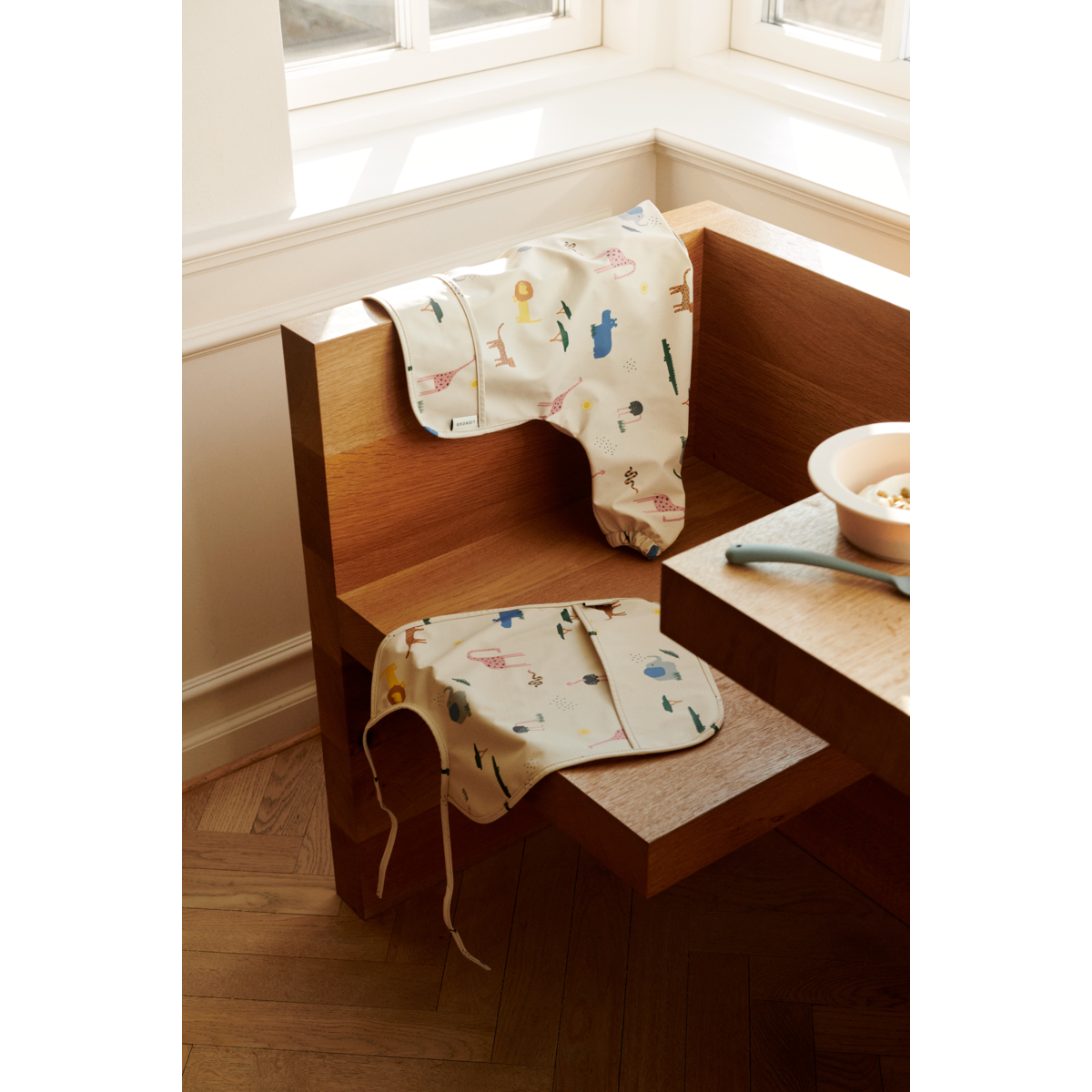 LIEWOOD Merle hagesmæk med ærmer - Safari sandy mix - Spiseforklæde