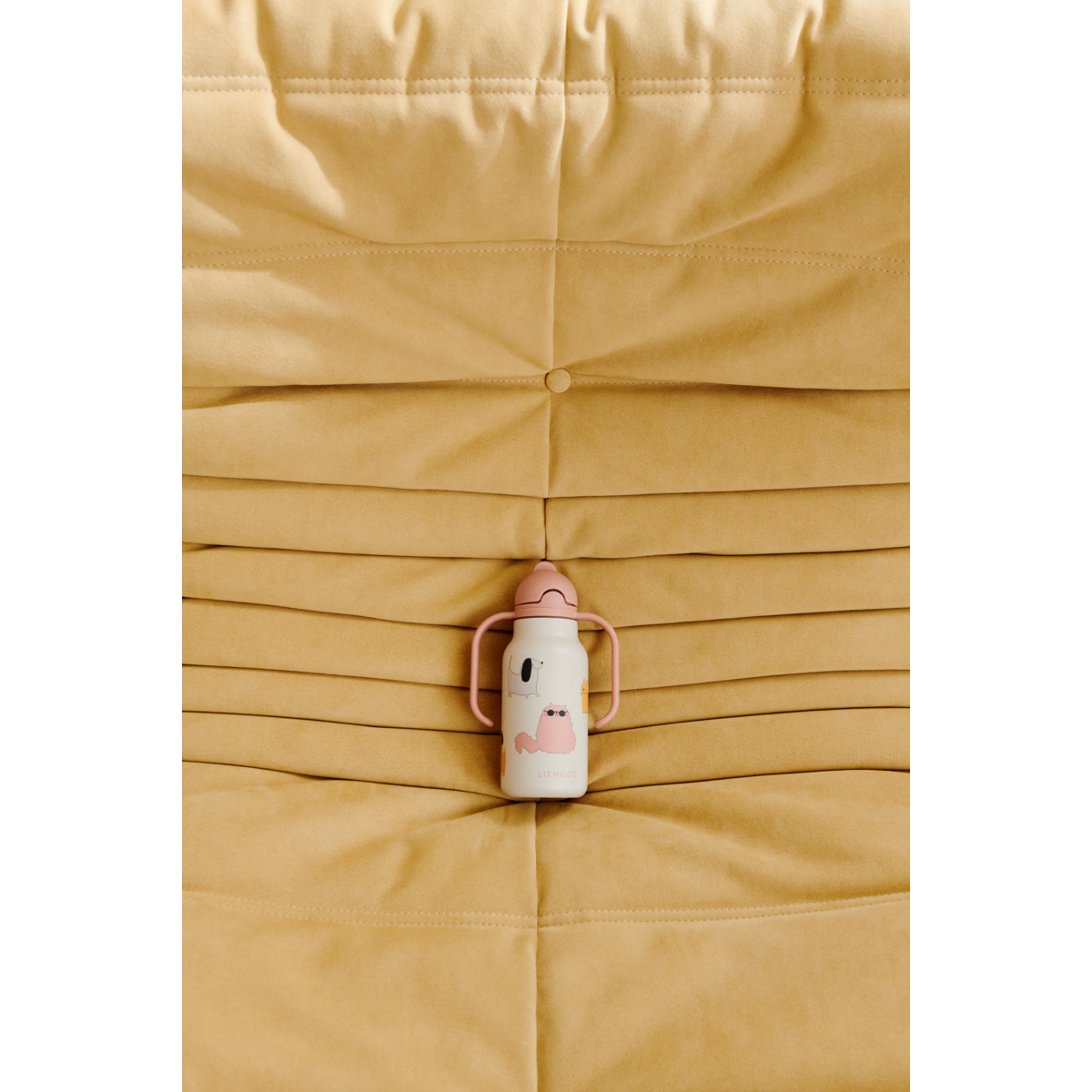 LIEWOOD Kimmie Vandflaske 250 Ml - Cats and Dogs / Sandy - Vandflaske