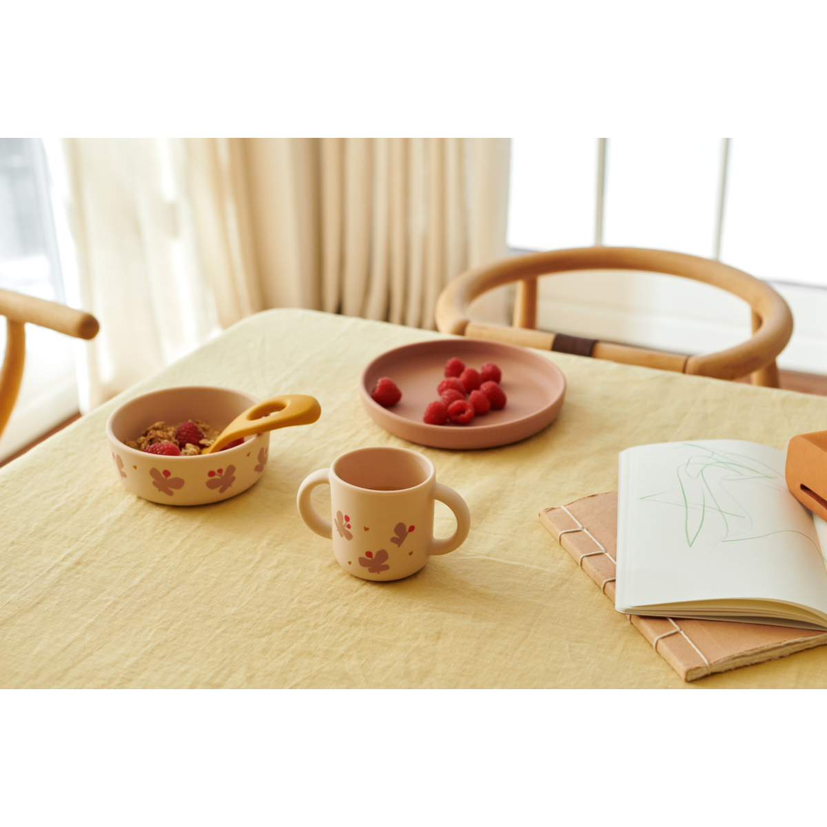 Vivi Service i Silikone - Butterfly / Apple blossom