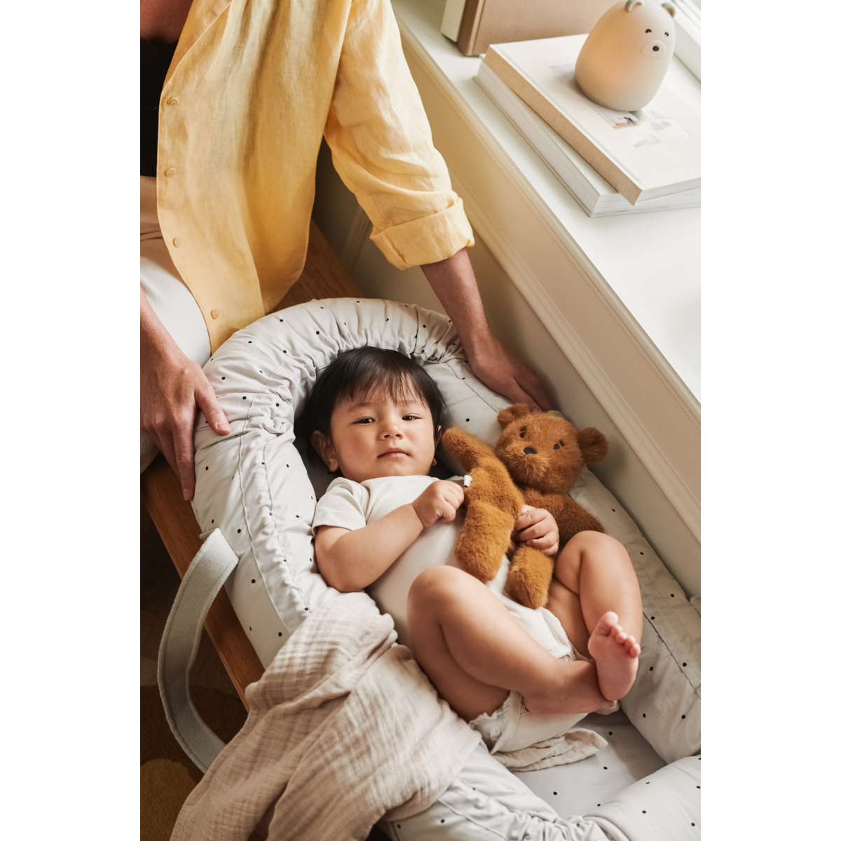 LIEWOOD Gro baby nest og lift - Classic dot dumbo grey - Babylift