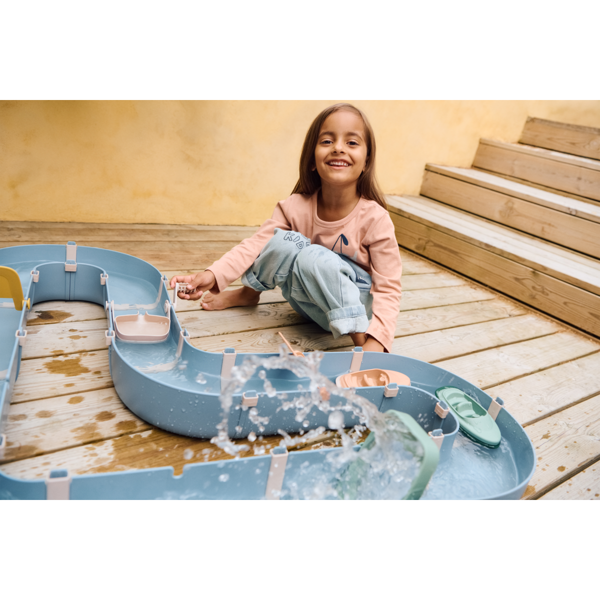 LIEWOOD Cassian Vandbane - Beach blue multi mix - Udendørs legetøj