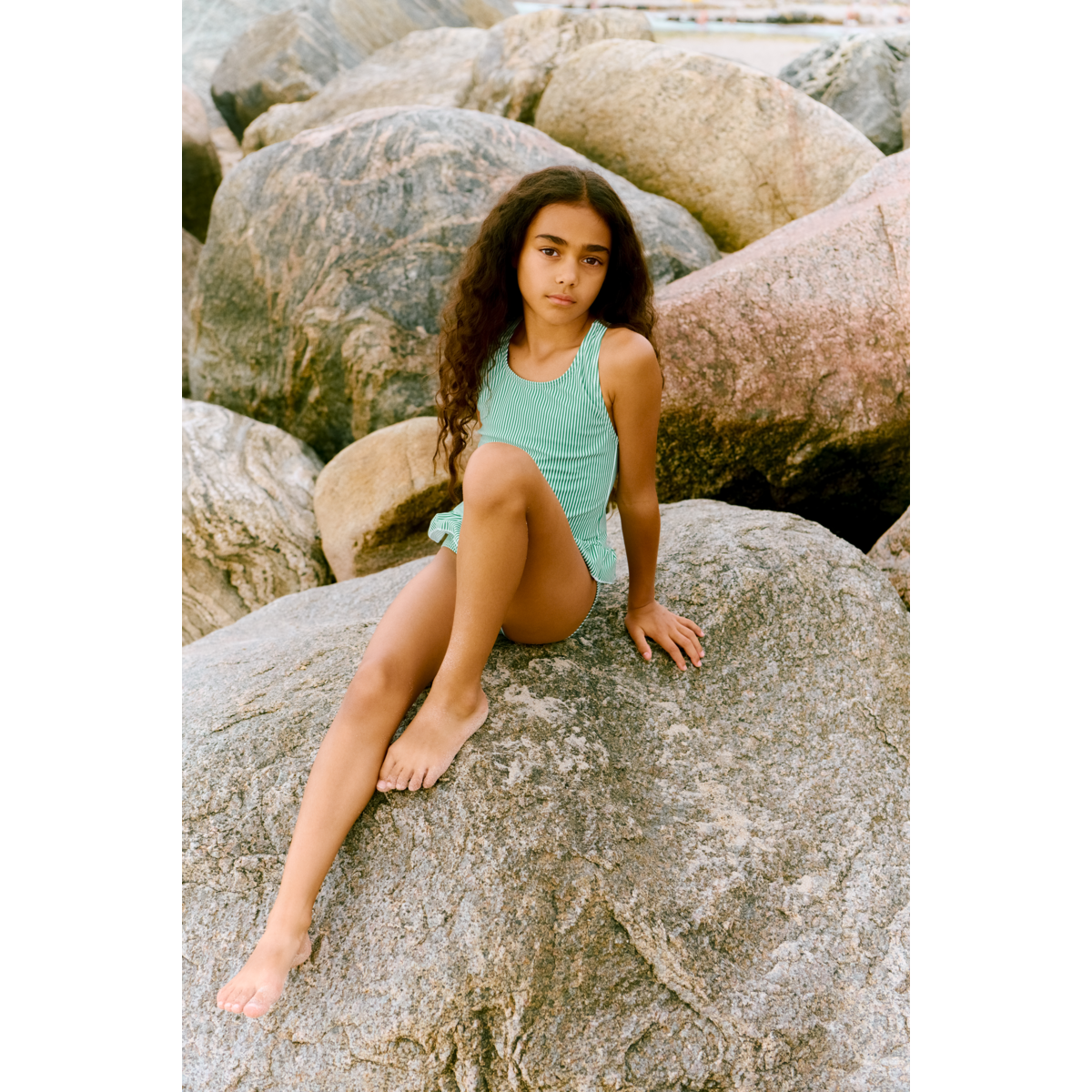 AMARA Stribet Badedragt - Bright garden / Creme de la creme