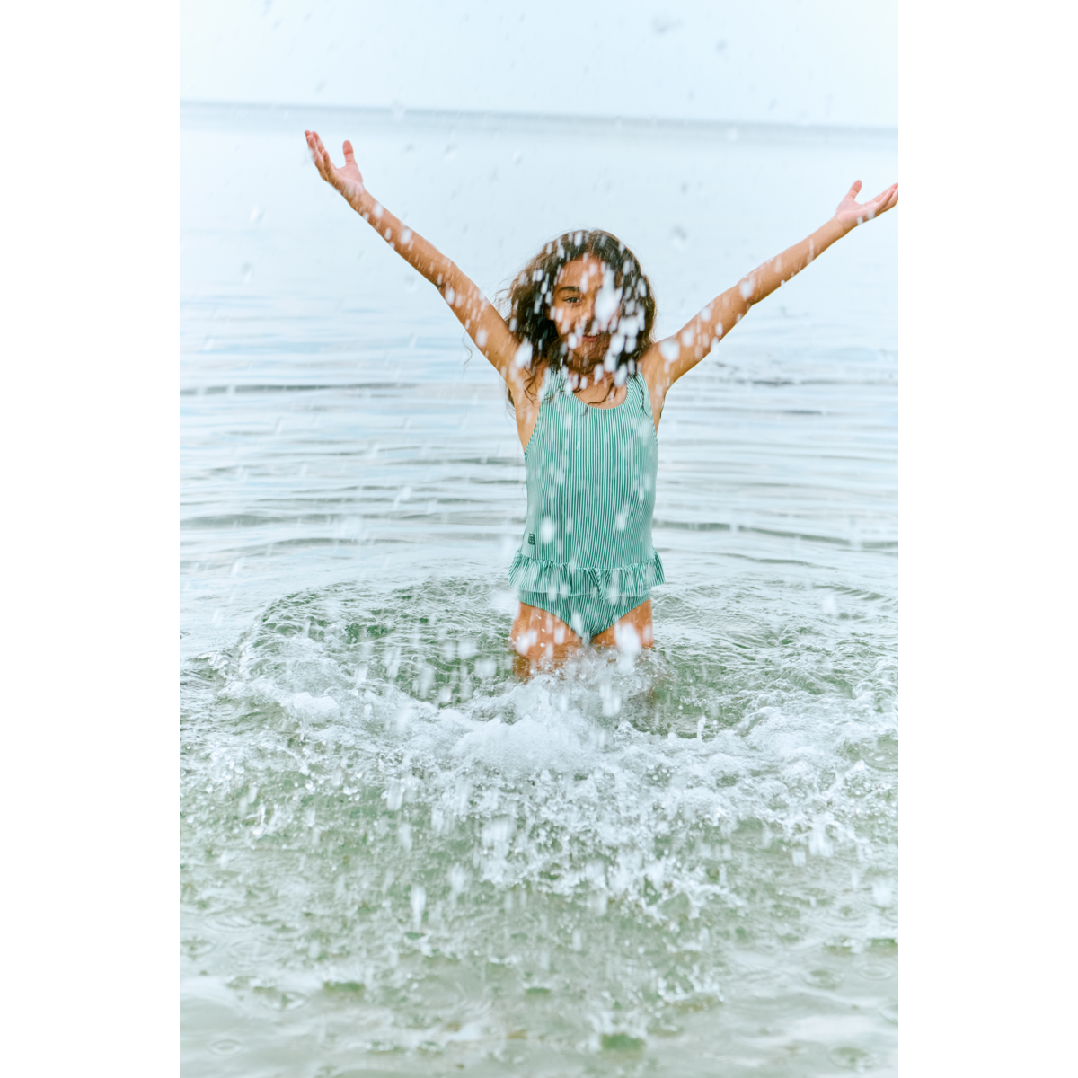 AMARA Stribet Badedragt - Bright garden / Creme de la creme