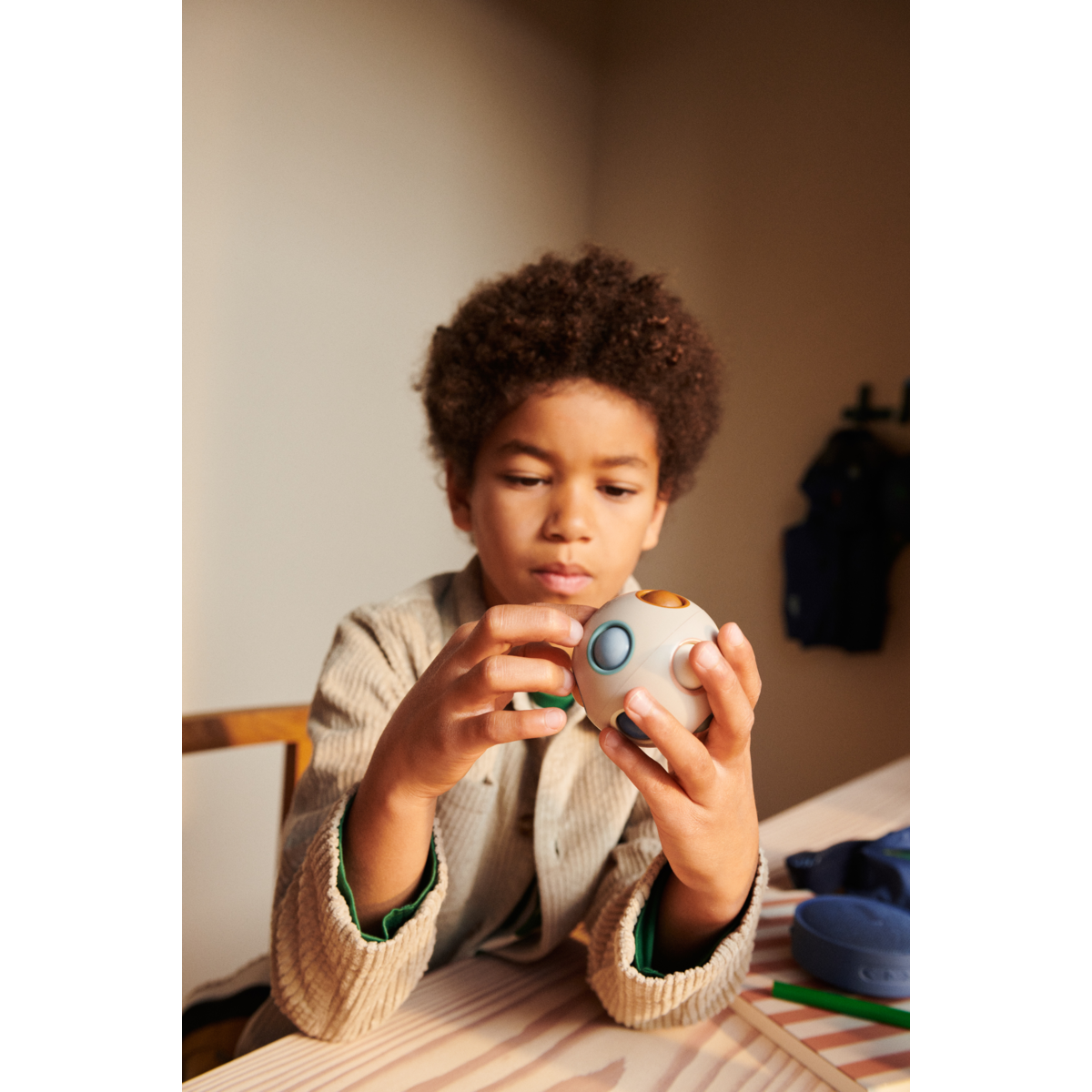 LIEWOOD SOLENE puslespilsbold - Pale tuscany multi mix - Motorisk