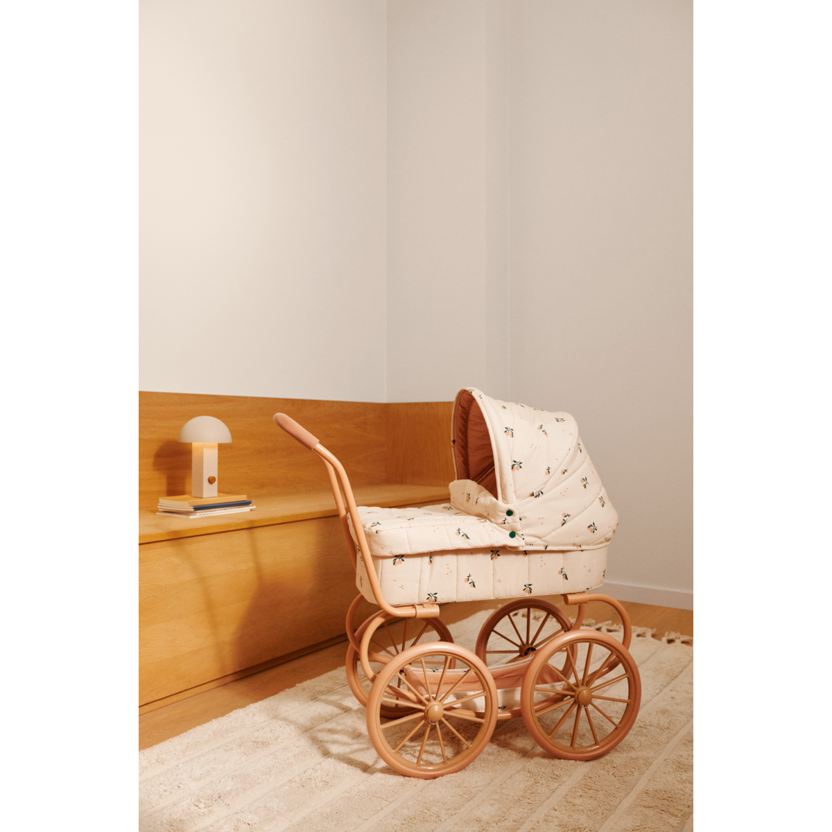 LIEWOOD Adaline Dukkevogn - Peach / Sea shell - FORUDSÆT SPIL