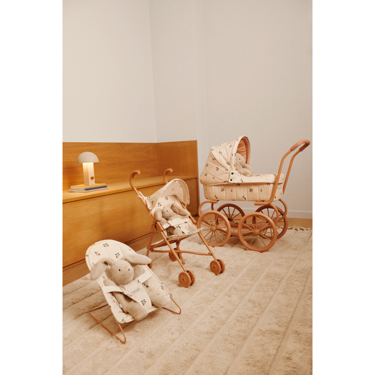 LIEWOOD Adaline Dukkevogn - Peach / Sea shell - FORUDSÆT SPIL