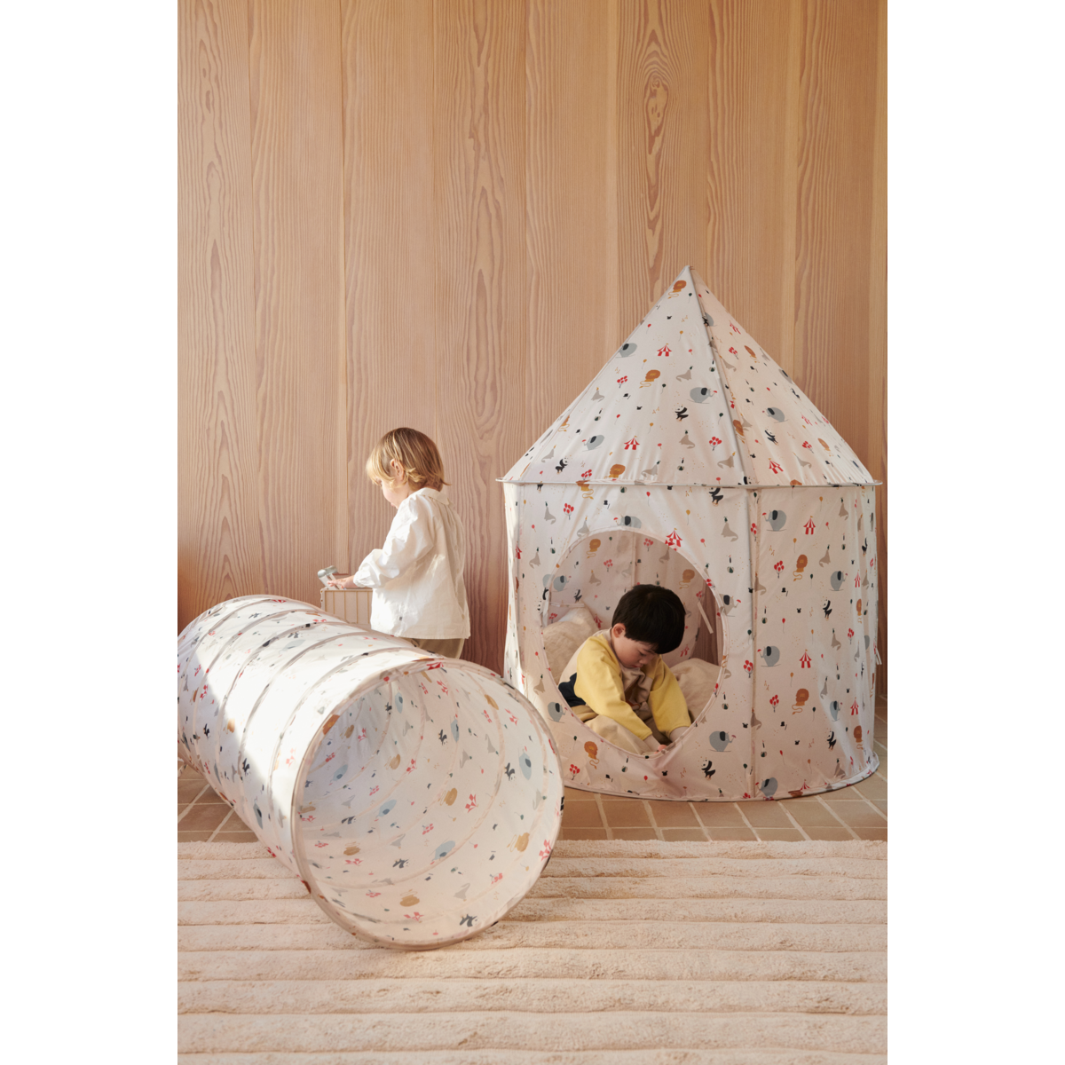 Emmanuel Pop-op Tunnel - Peach / Sea shell