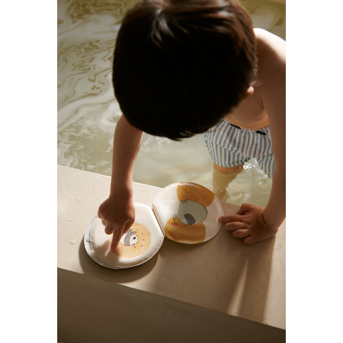 LIEWOOD Waylon Badebog - Circus / Sandy - Badelegetøj