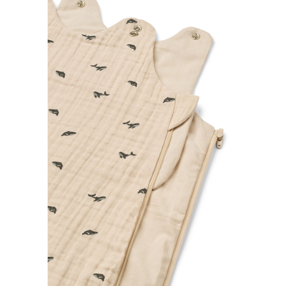LIEWOOD FLORA Sovepose med Print - Mini whale / Sandy - Sovepose
