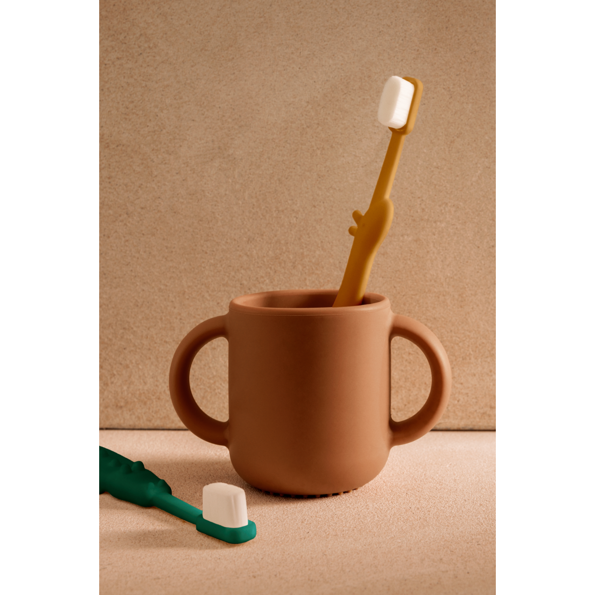LIEWOOD FABIO Børnetandbørste - Yellow mellow / Garden green - Bad & hygiejne