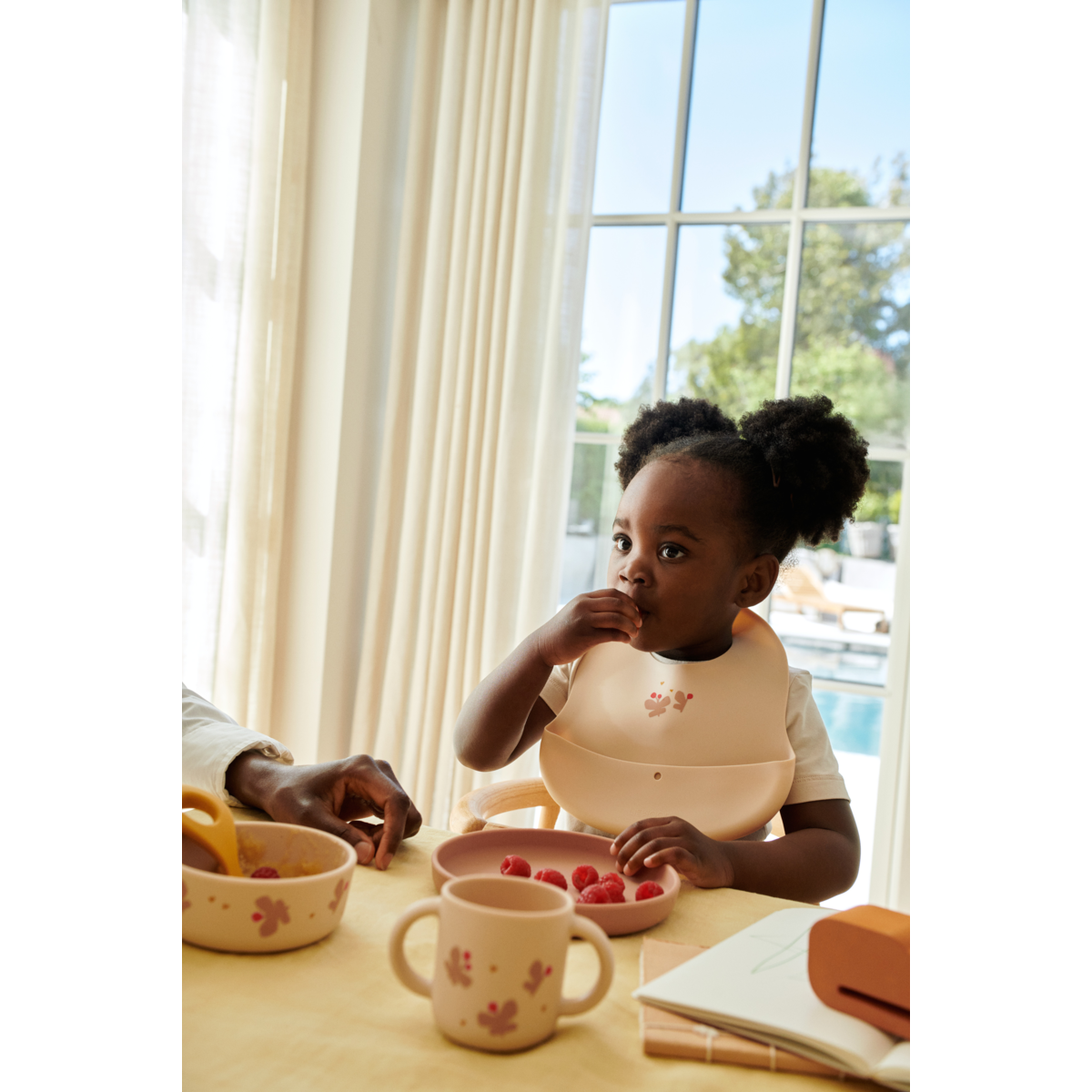 LIEWOOD EMBER Mønstret Hagesmæk 2 stk - Mini Butterfly / Apple blossom - Hagesmæk