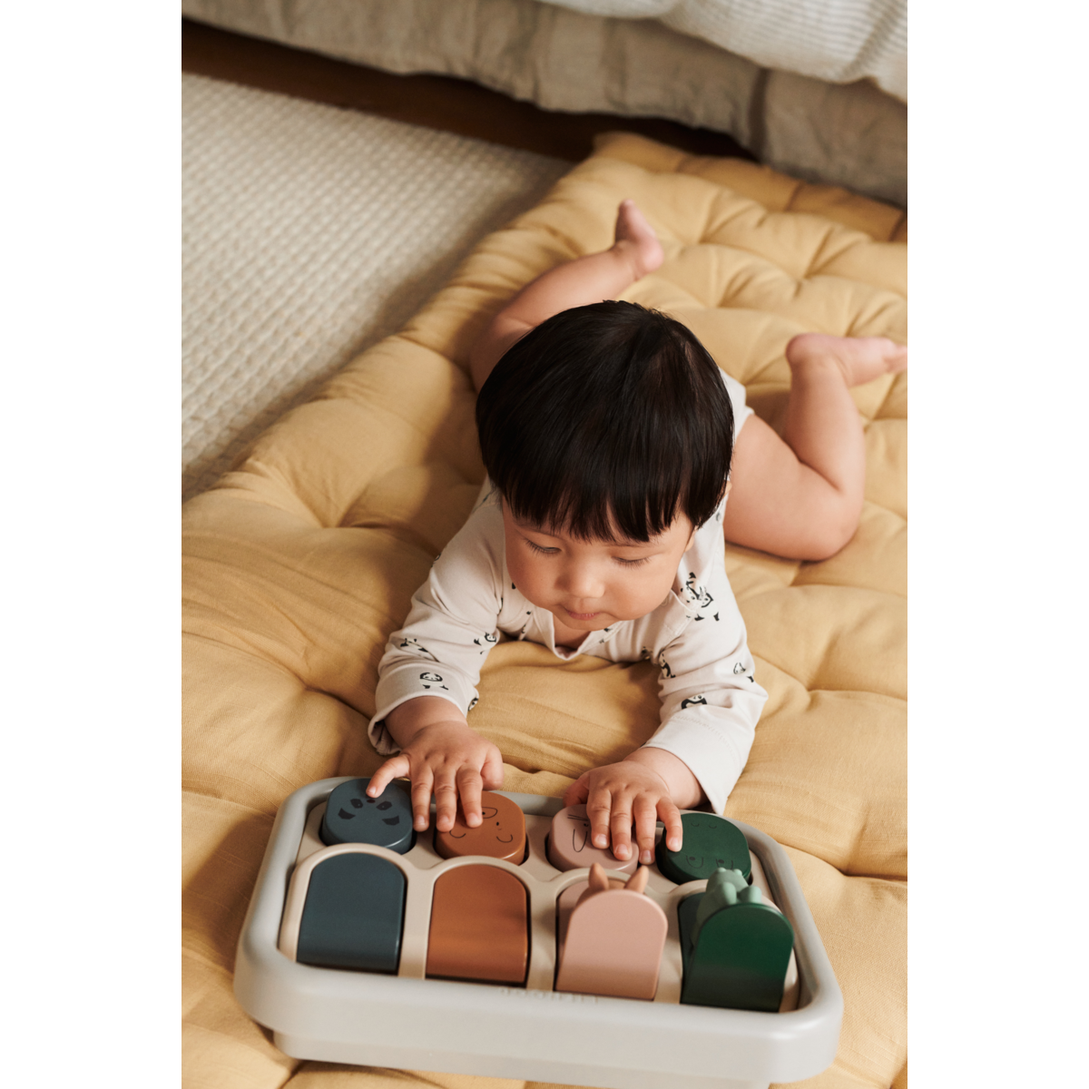 LIEWOOD Aviva Pop-up-legetøj - Sandy multi mix - AKTIVITETSLEGETØJ