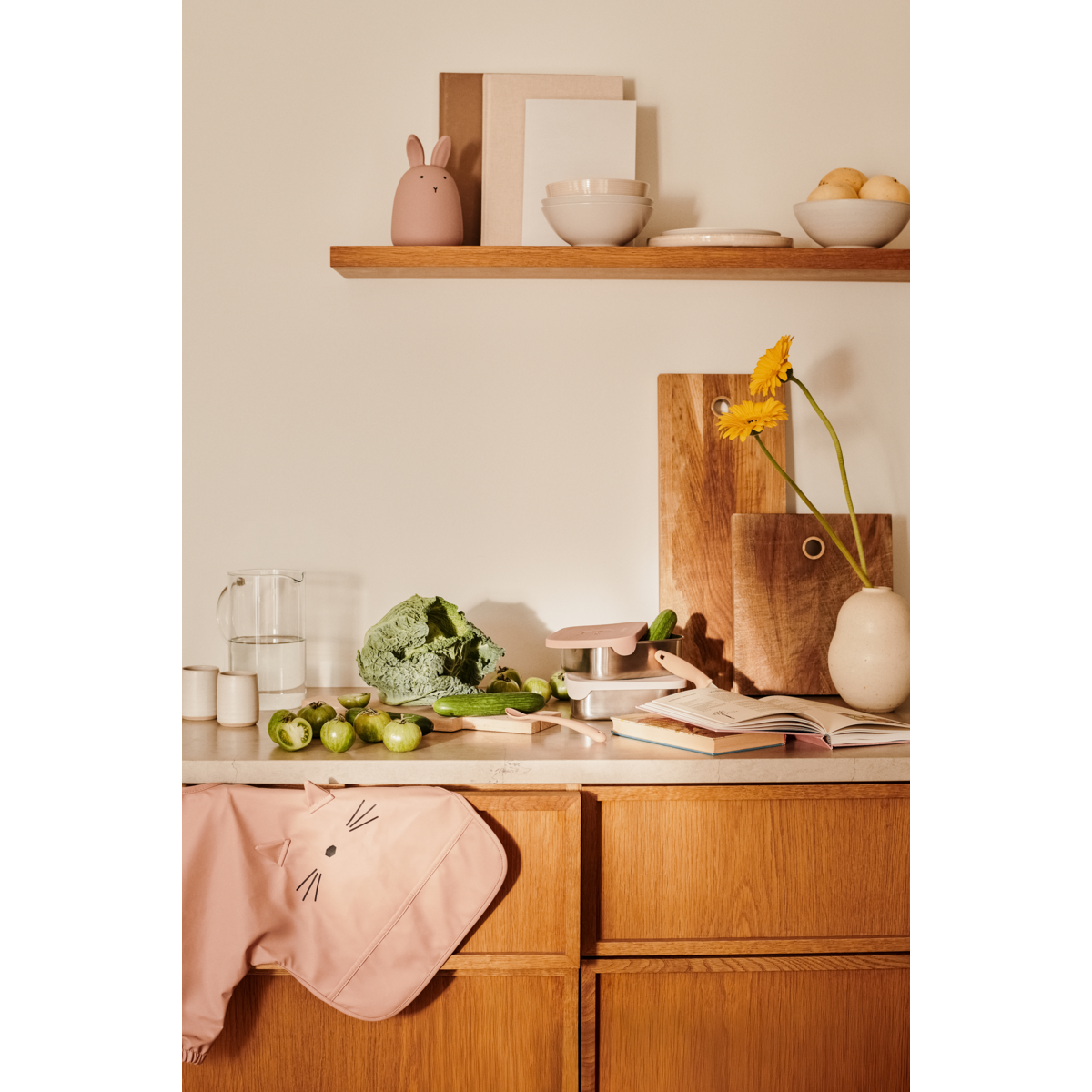 Liewood Merle Printed Cape Bib - Cat tuscany rose - CAPE BIB