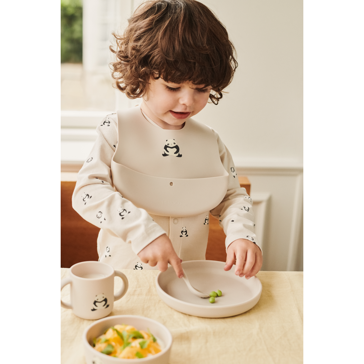 LIEWOOD EMBER Mønstret Hagesmæk 2 stk - Panda / Sandy - Hagesmæk