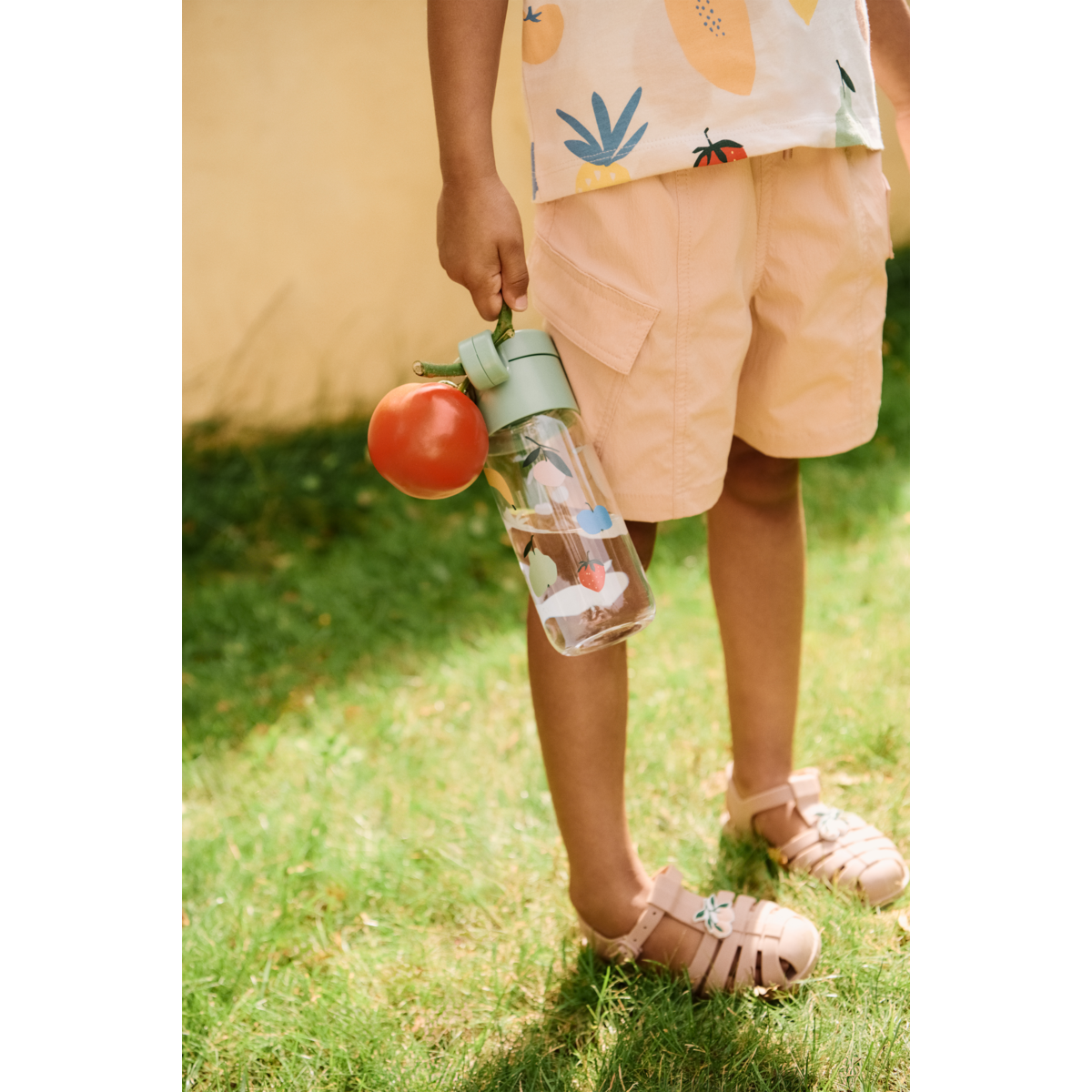 CLEMENCE Flaske i tritan - Fruit / Sandy