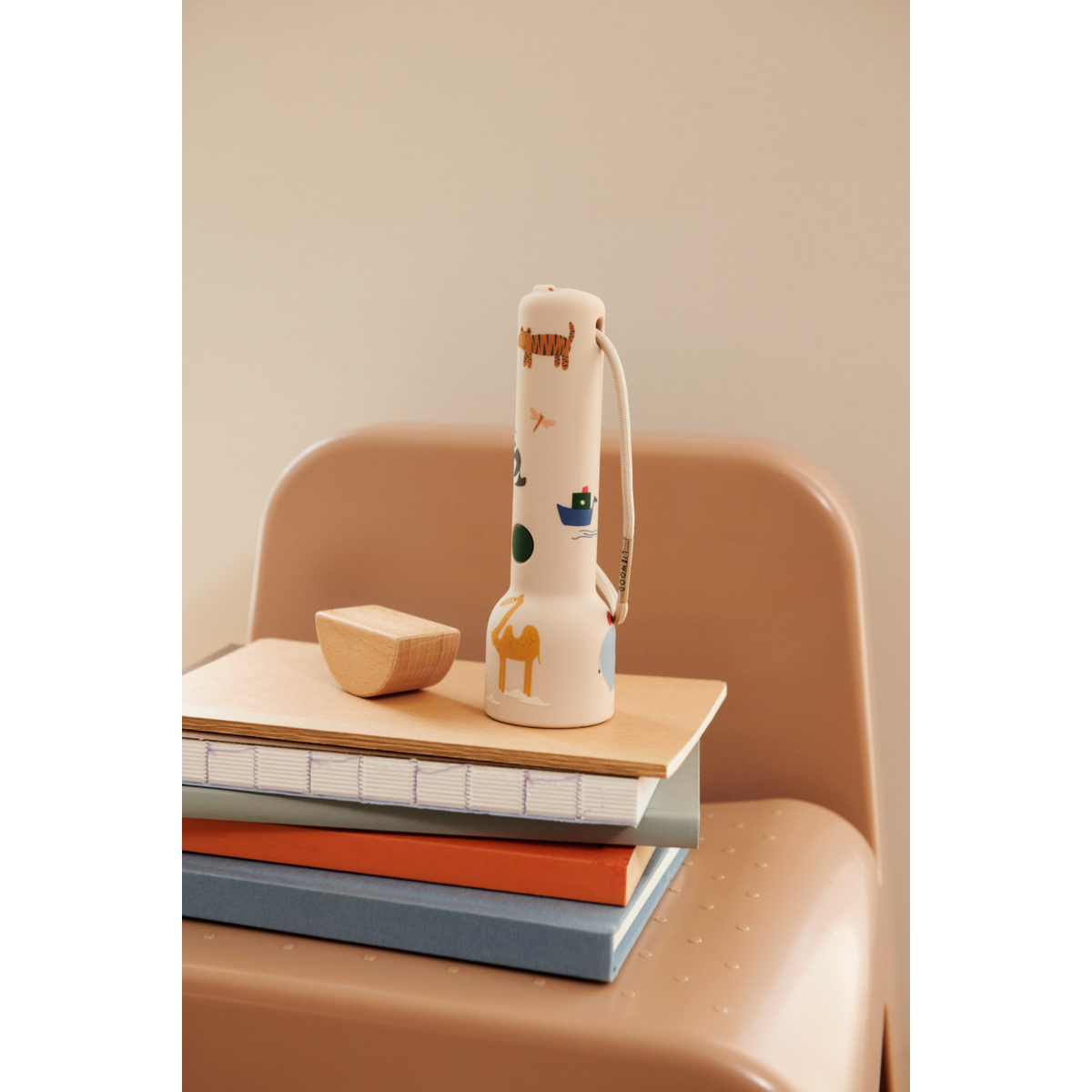 LIEWOOD Gry Lommelygte Med Print - Around the world / Sandy - Lommelygte