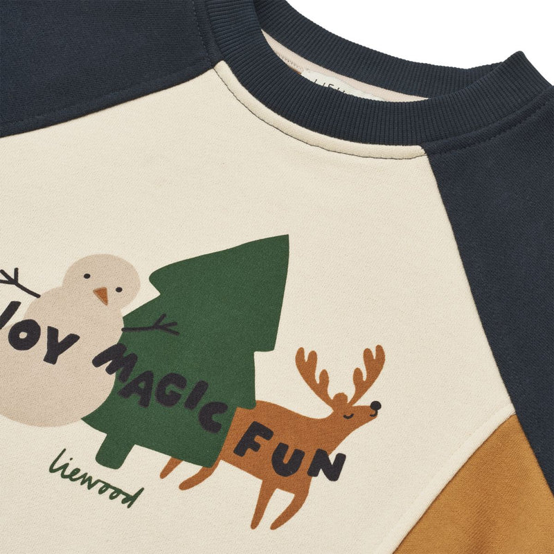 LIEWOOD Aude Sweatshirt Med Print - Holiday friends / Sandy - Sweatshirts