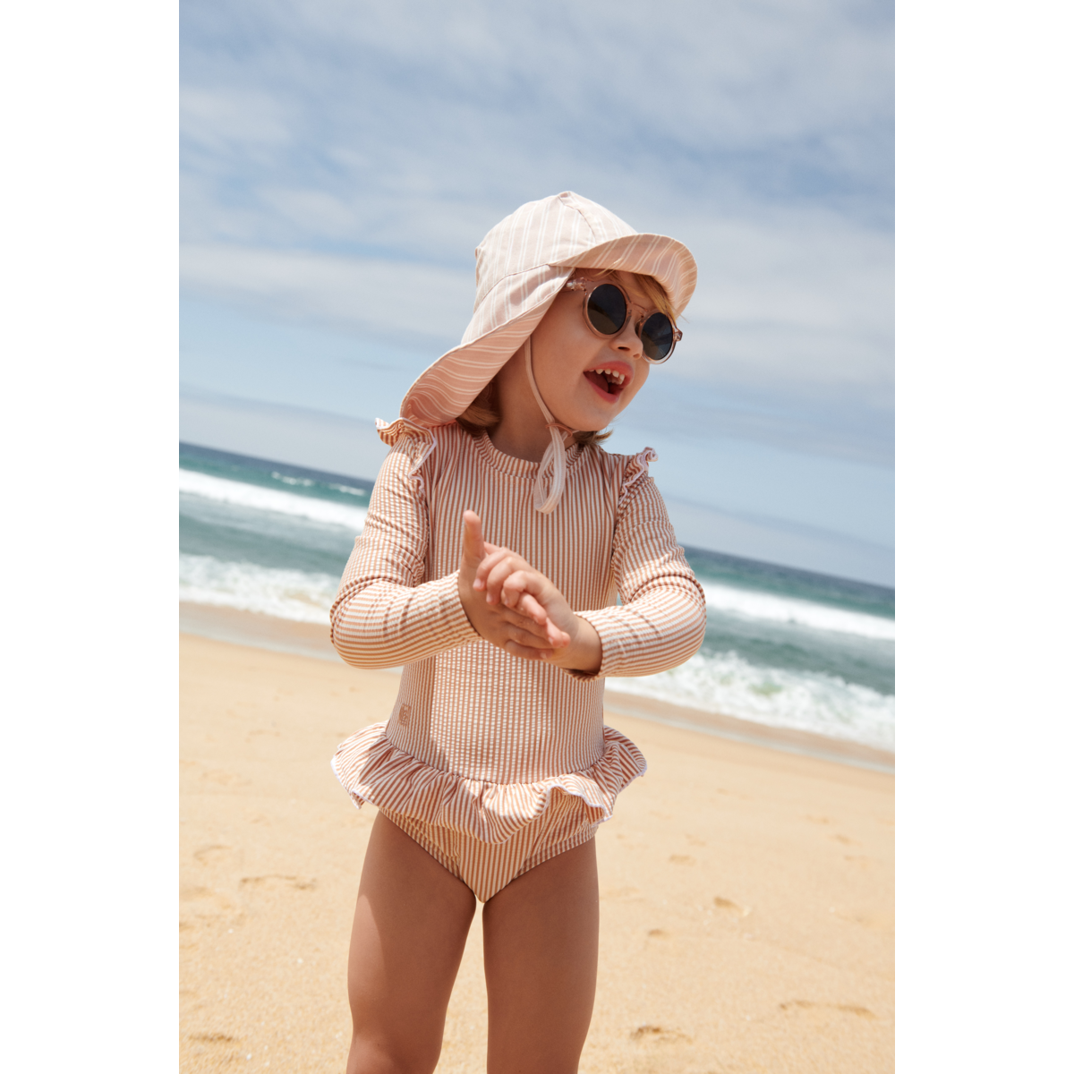 Sille badedragt I Bæk Og Bølge - Y/D stripe Pale tuscany / Creme de la creme